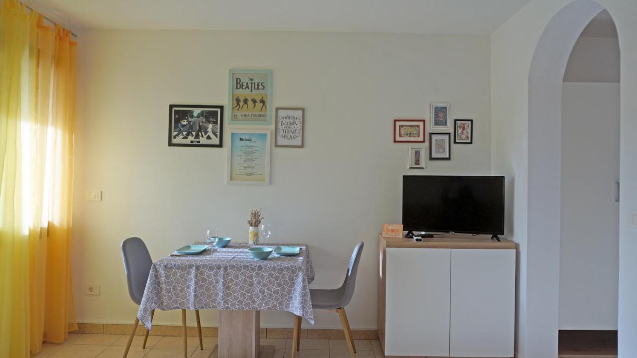 Studio Apartment Michelle - Intermezzo With Sea View Rabac Zewnętrze zdjęcie